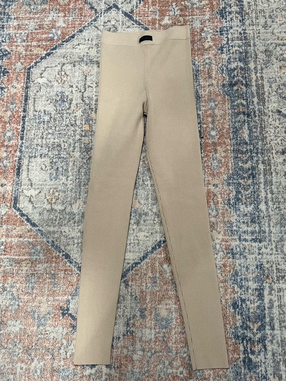 Essentials Fear of God Ribbed High-Rise Leggings in Beige - Picture 8 of 12
